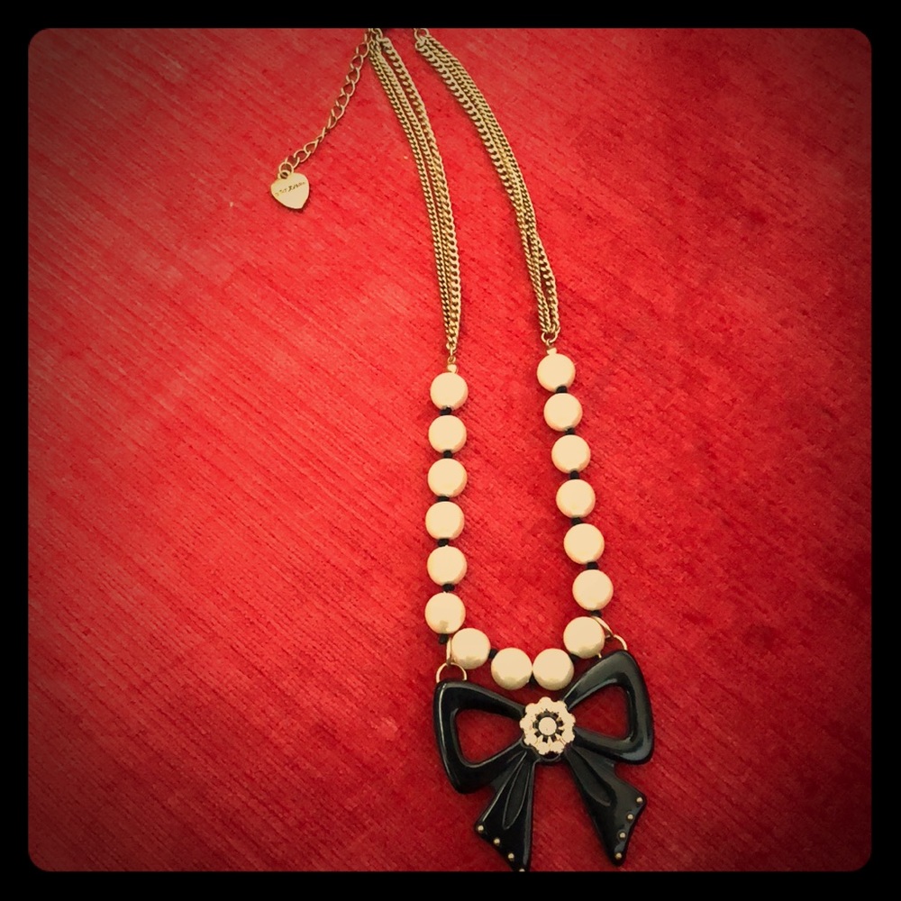 Betsey Johnson Pearls and Bow Necklace